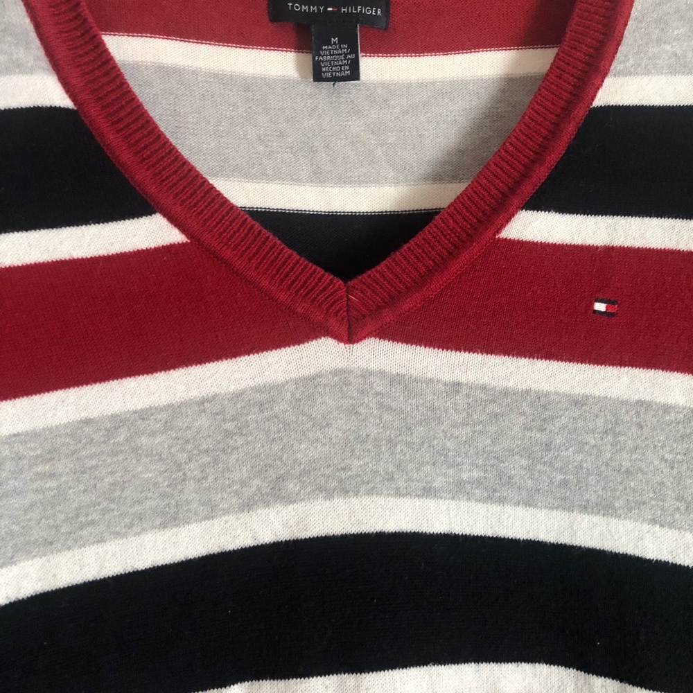 Tommy Hilfiger sweater